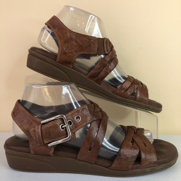 walking cradles sandals